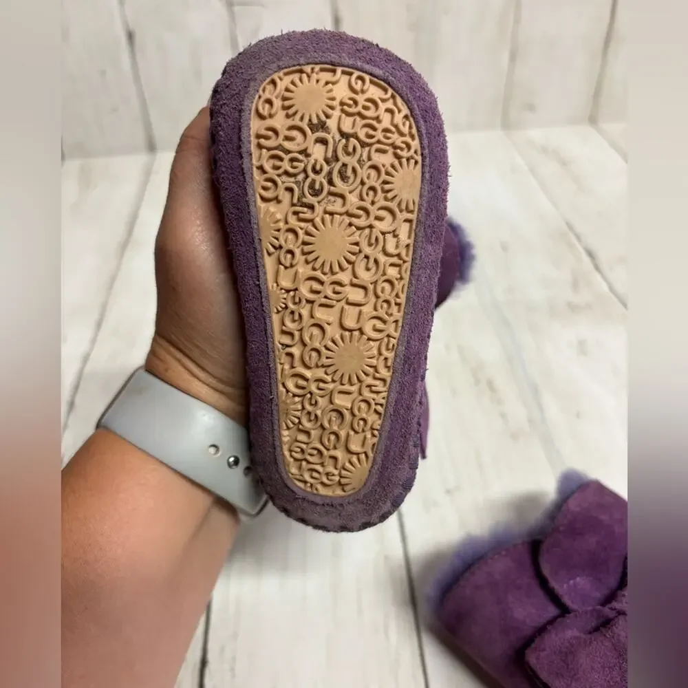 UGG Baby Cabby booties in purple suede with a bow detail Infant Size 2